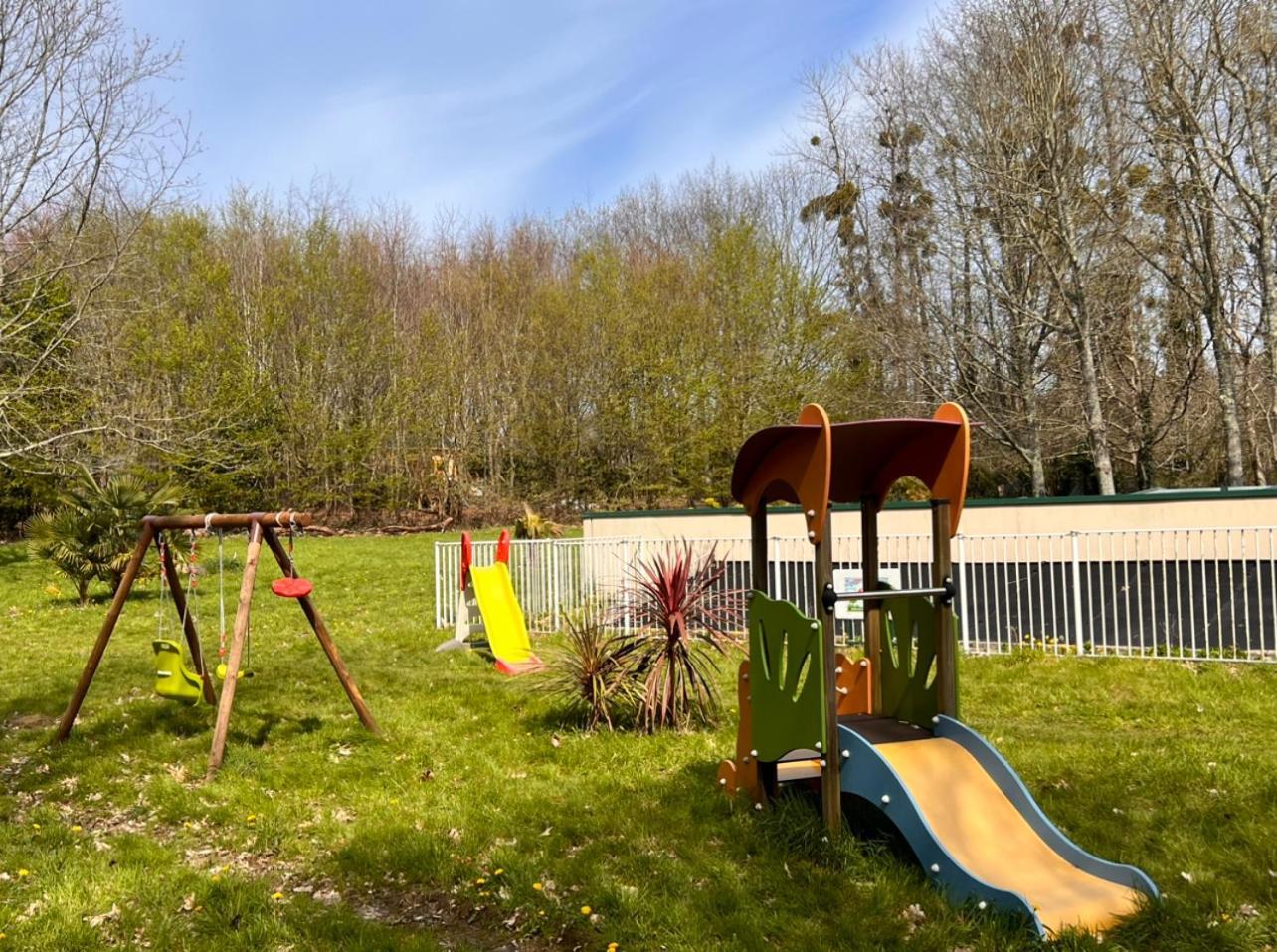 Cabane Insolite Avec Escape Game Saint-Évarzec Extérieur photo